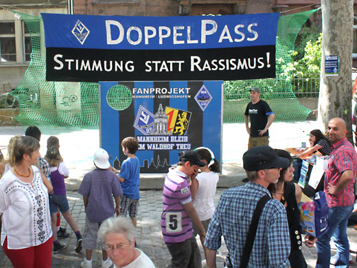 DoppelPass-Torwandschießen beim Max-Joseph-Straßenfest 2011 - Bild 17