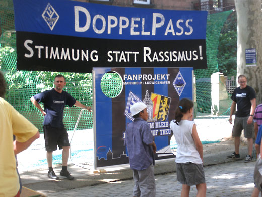 DoppelPass-Torwandschießen beim Max-Joseph-Straßenfest 2011 - Bild 4