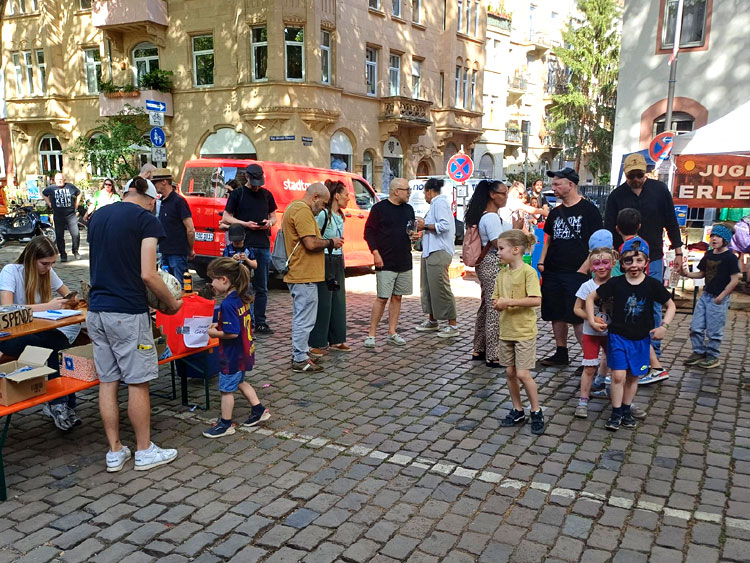 DoppelPass-Torwandschießen beim Max-Joseph-Straßenfest 2026 - Bild 4