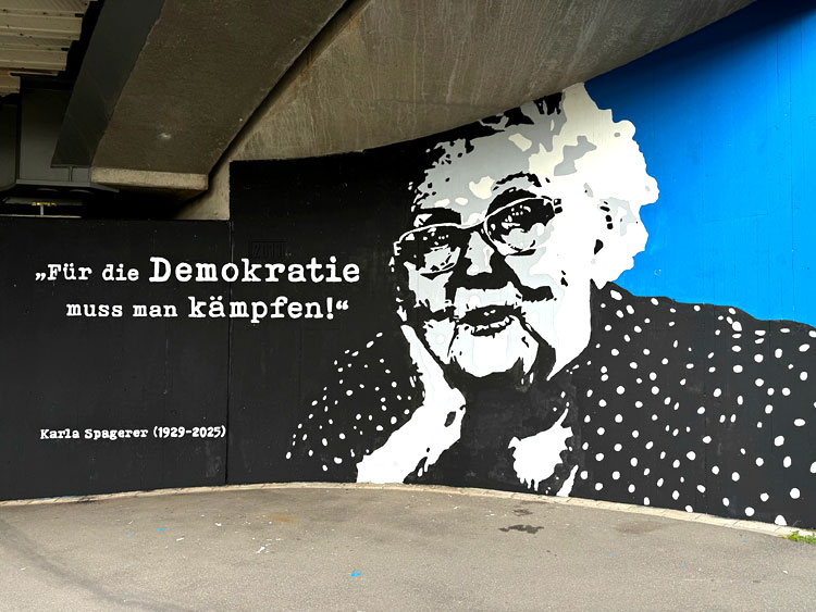 Neues Wandbild auf dem Waldhof: Karla Spagerer "Für die Demokratie muss man kämpfen!" Neues Wandbild auf dem Waldhof: Karla Spagerer "Für die Demokratie muss man kämpfen!"